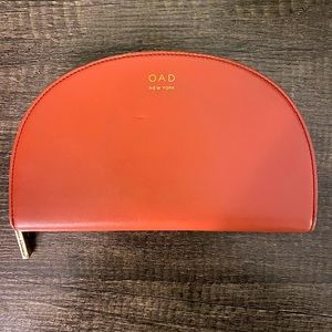 Wallet/clutch with mirror